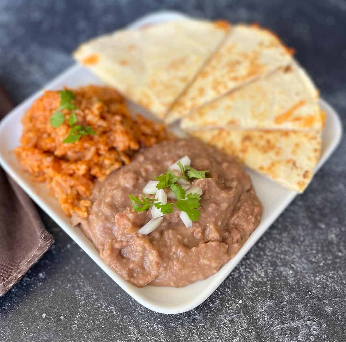 Chuy’s Tasty Tex Mex Refried Beans Recipe (Copycat)
