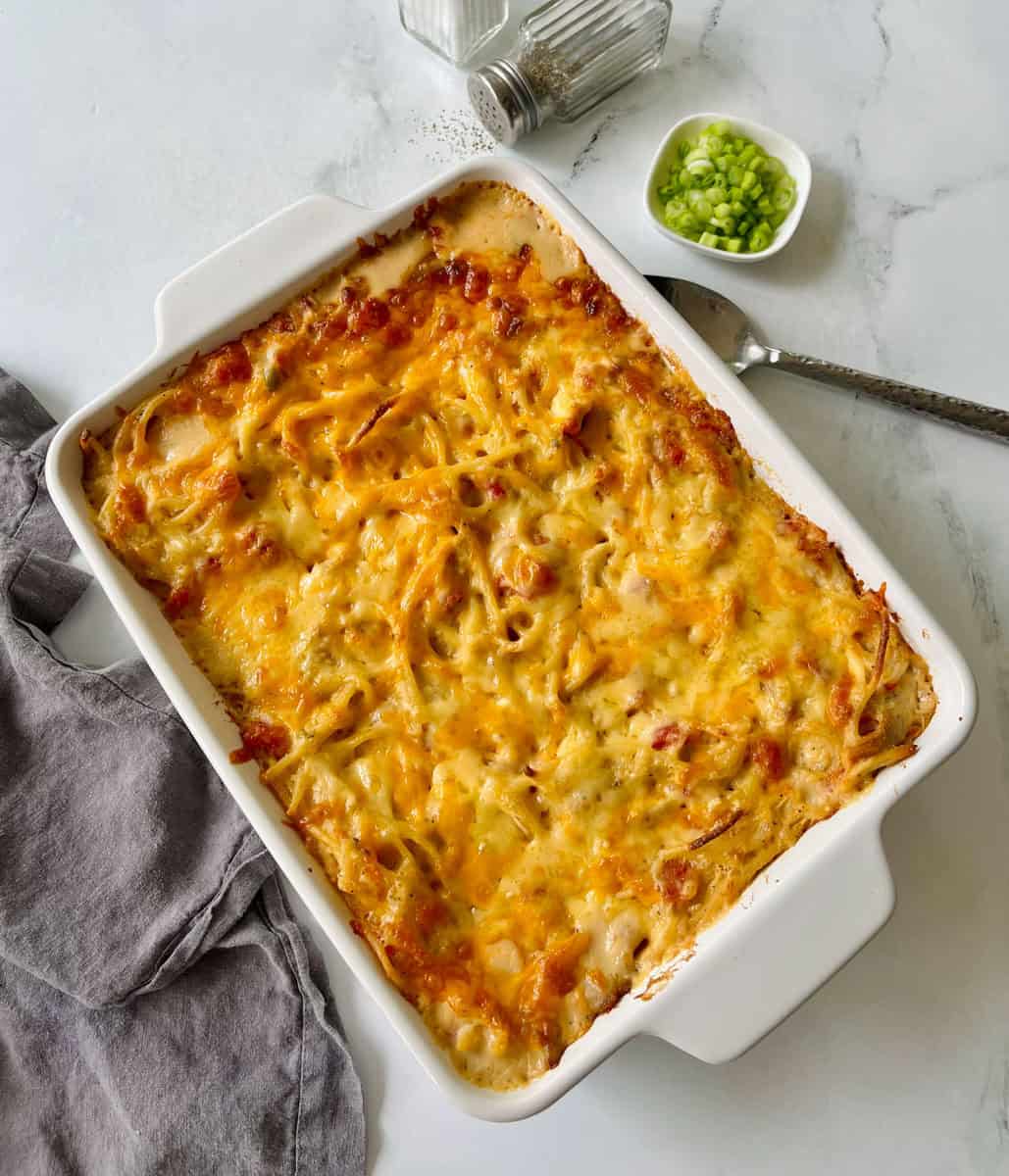 Easy Cheesy Chicken Spaghetti With Rotel Tomatoes